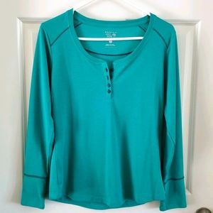 Mountain Hardware Henley